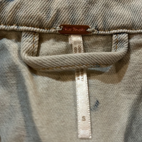 Free People Rumors denim jacket. Small - Picture 7 of 13